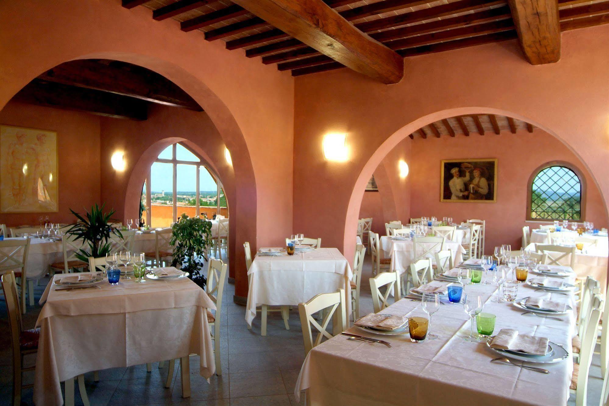 Resort Casale Le Torri Понсакко Экстерьер фото
