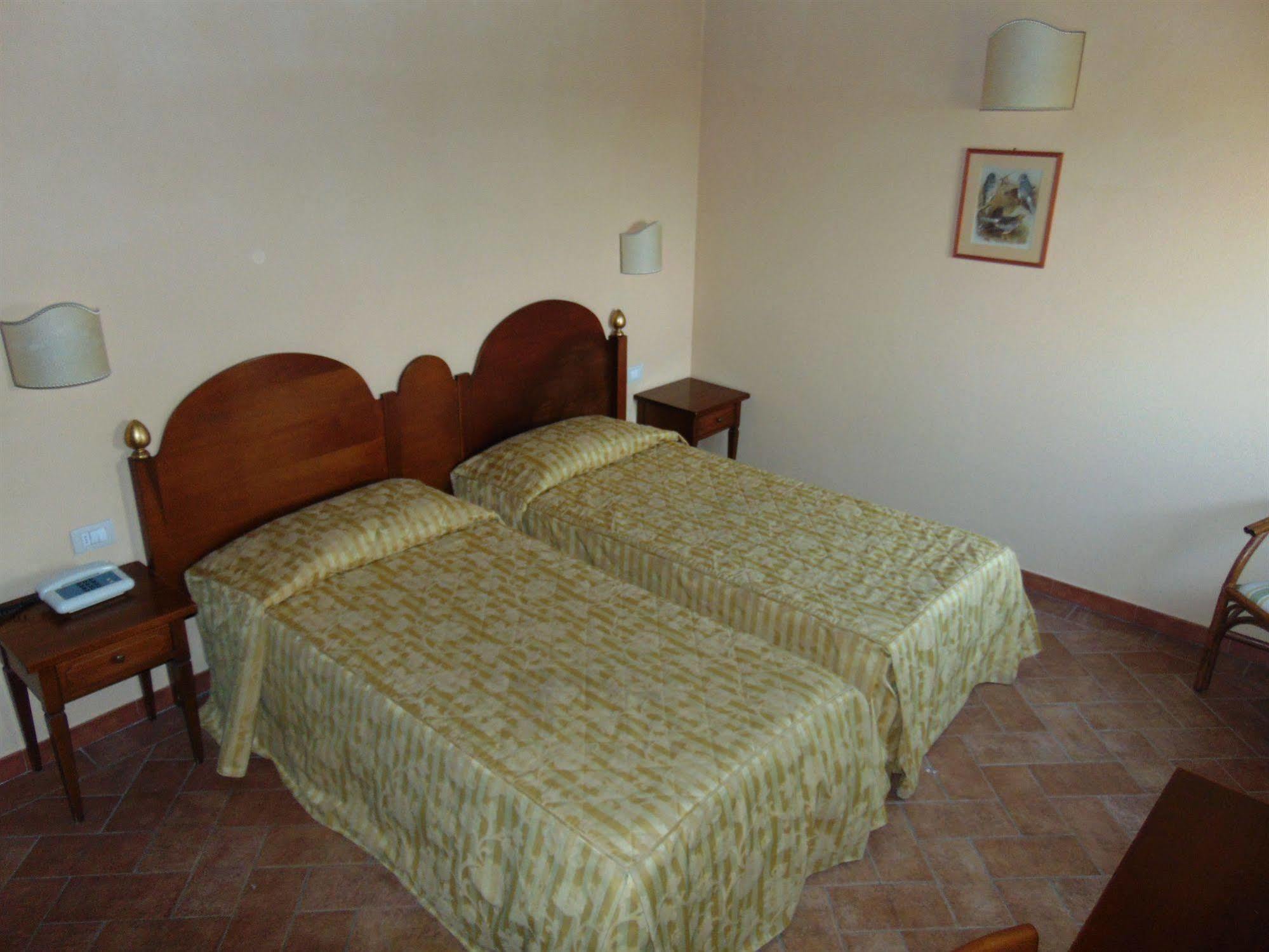 Resort Casale Le Torri Понсакко Экстерьер фото